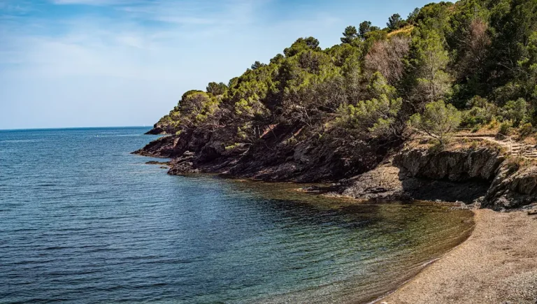 playas nudistas costa brava
