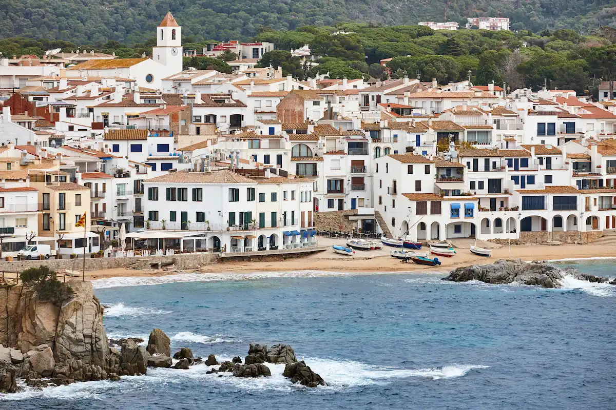 vista de Calella de Palafrugell desde el mar